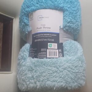 Mainstays Cozy Plush Throw Blanket 50×60